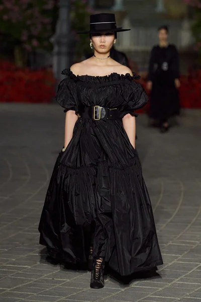 Look 39